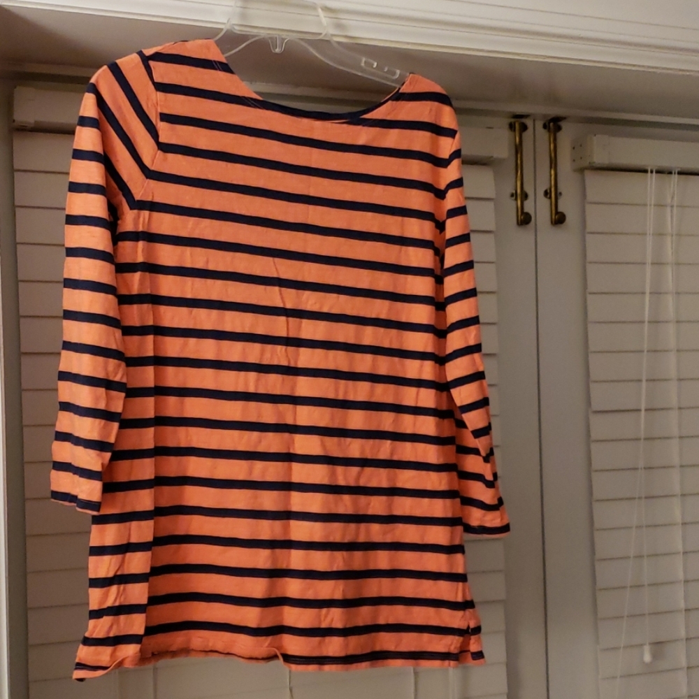 Old Navy ladies shirt